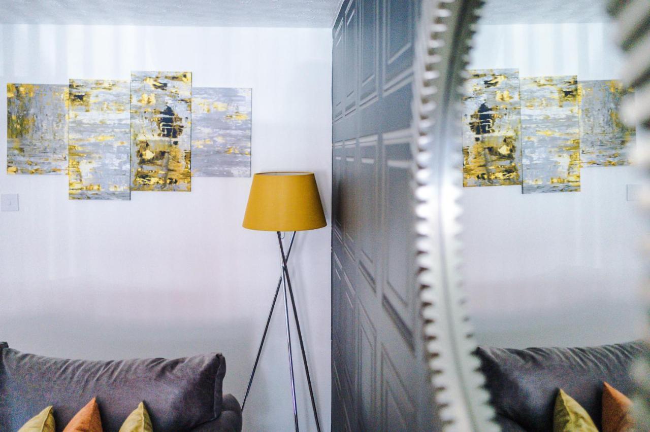 Stylish 4 Bedroom Home Close To Manchester City Centre Екстер'єр фото